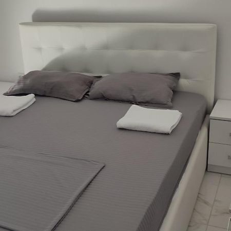Golem Apartment エクステリア 写真