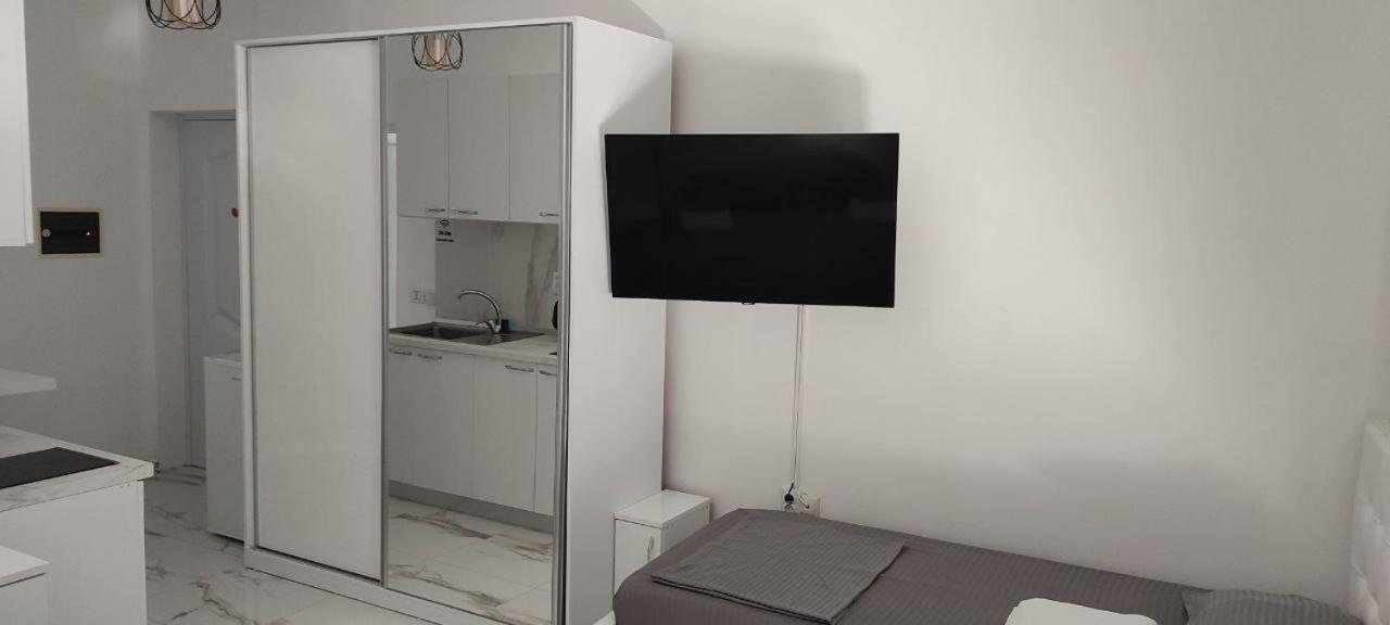 Golem Apartment エクステリア 写真